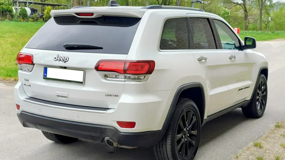JEEP Grand Cherokee -