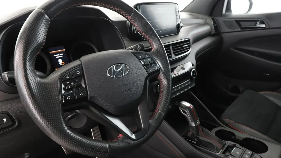 HYUNDAI Tucson -
