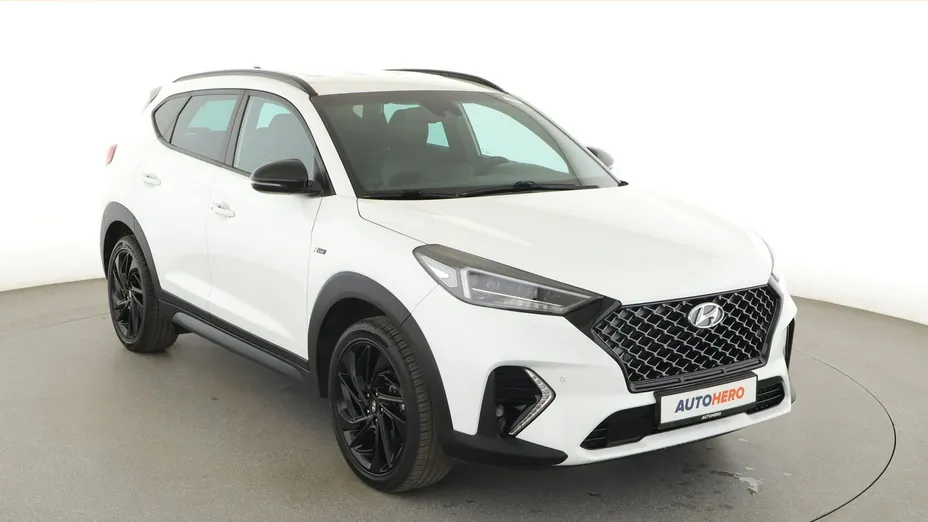 HYUNDAI Tucson -