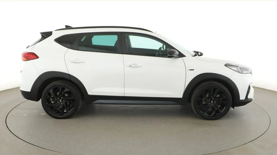HYUNDAI Tucson -