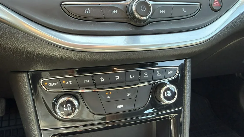 OPEL Astra -