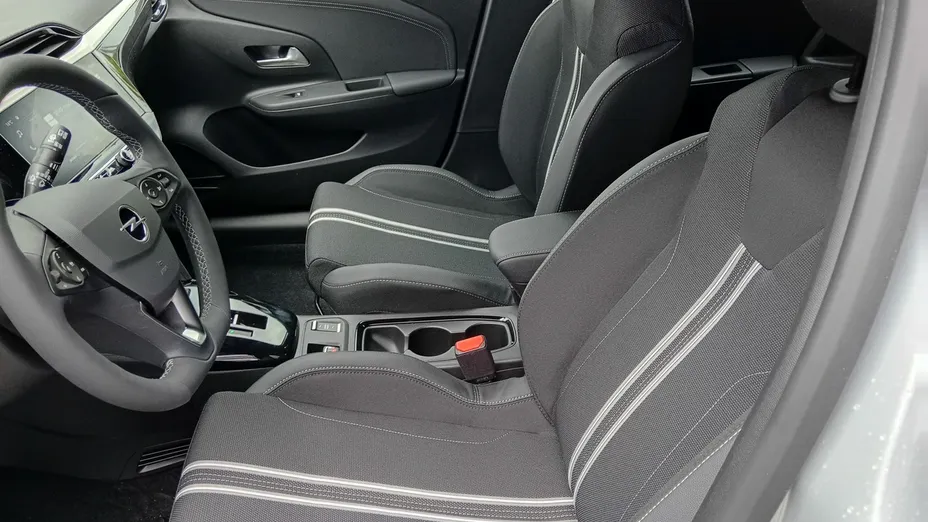 OPEL Corsa -