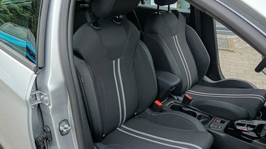 OPEL Corsa -