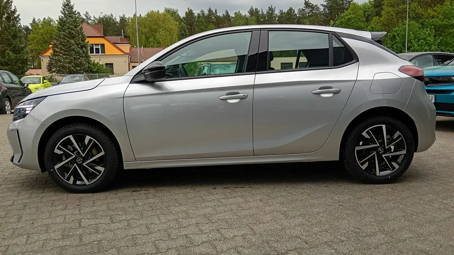 OPEL Corsa -