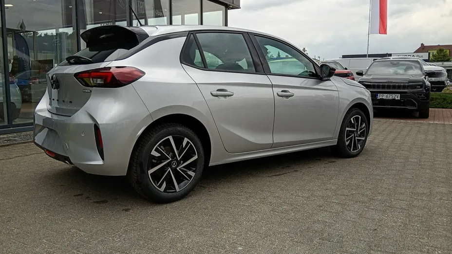 OPEL Corsa -