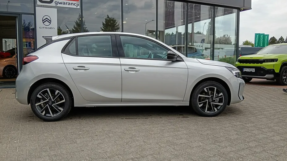 OPEL Corsa -