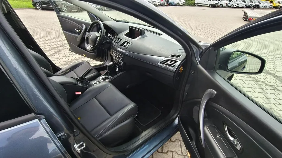 RENAULT Megane -