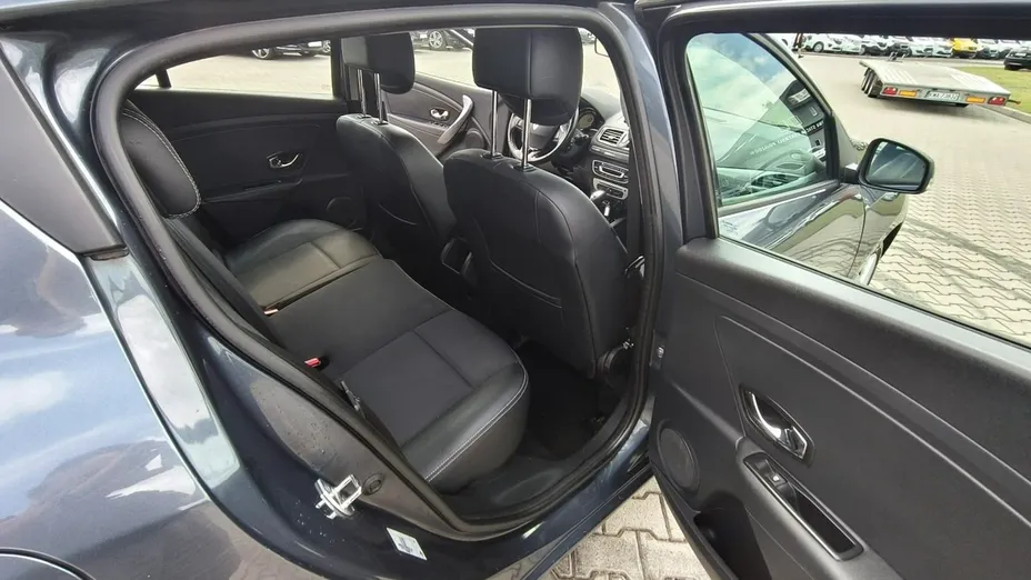 RENAULT Megane -