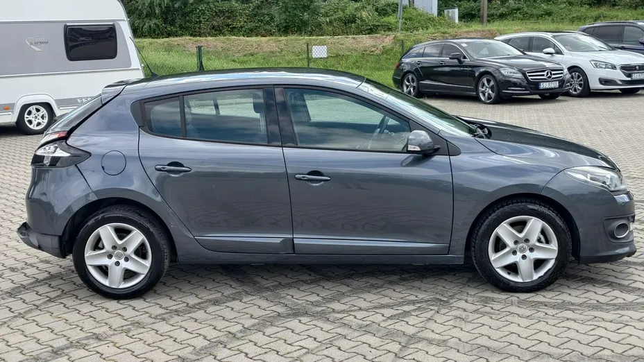 RENAULT Megane -