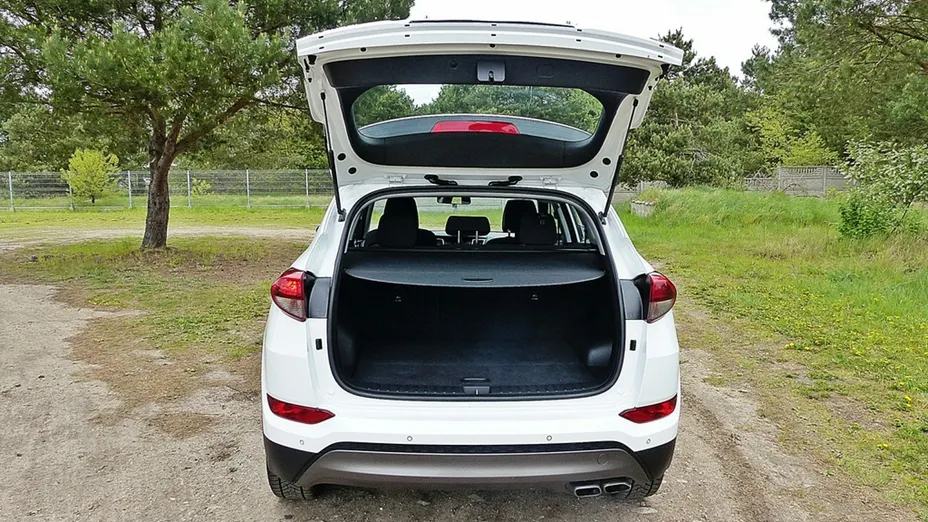 HYUNDAI Tucson -