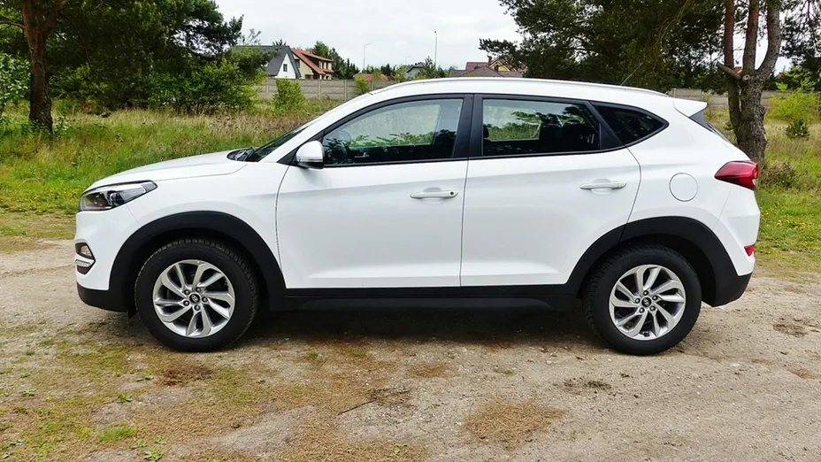 HYUNDAI Tucson -