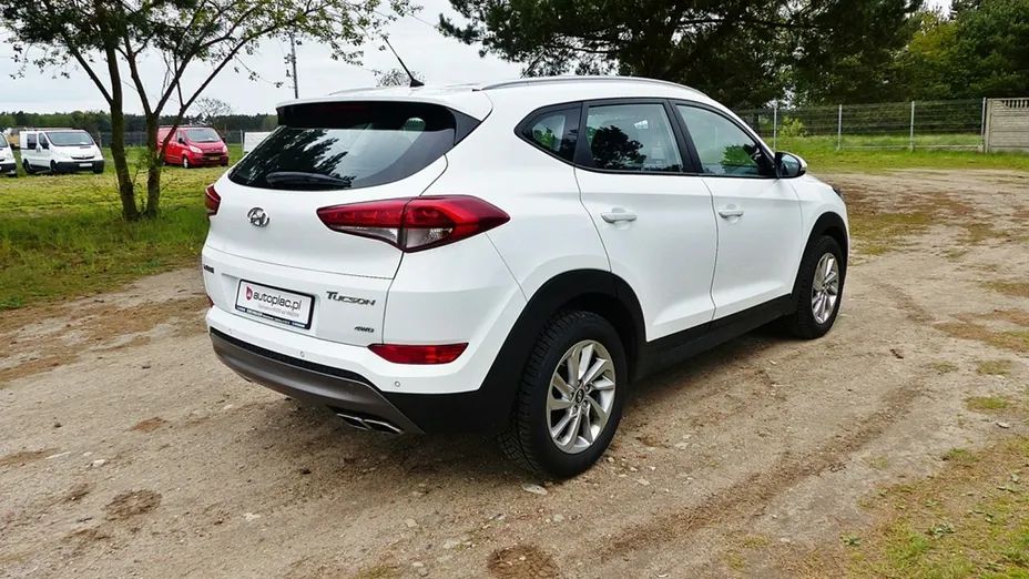 HYUNDAI Tucson -