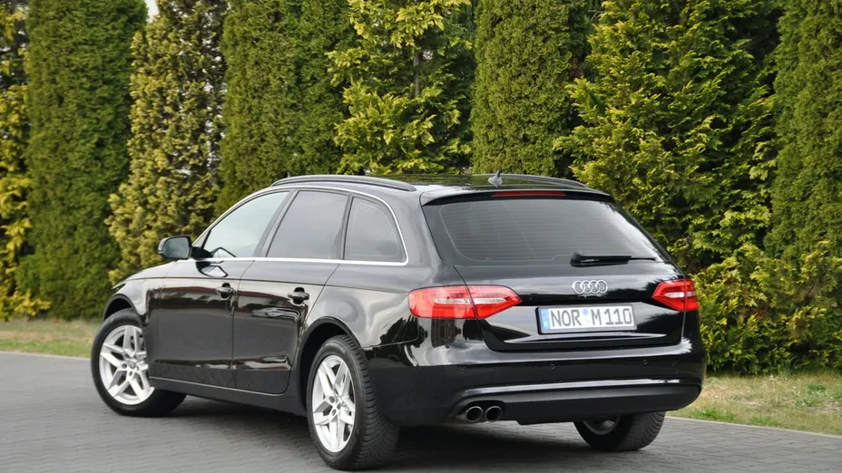 AUDI A4 -