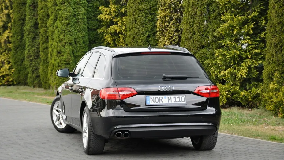 AUDI A4 -