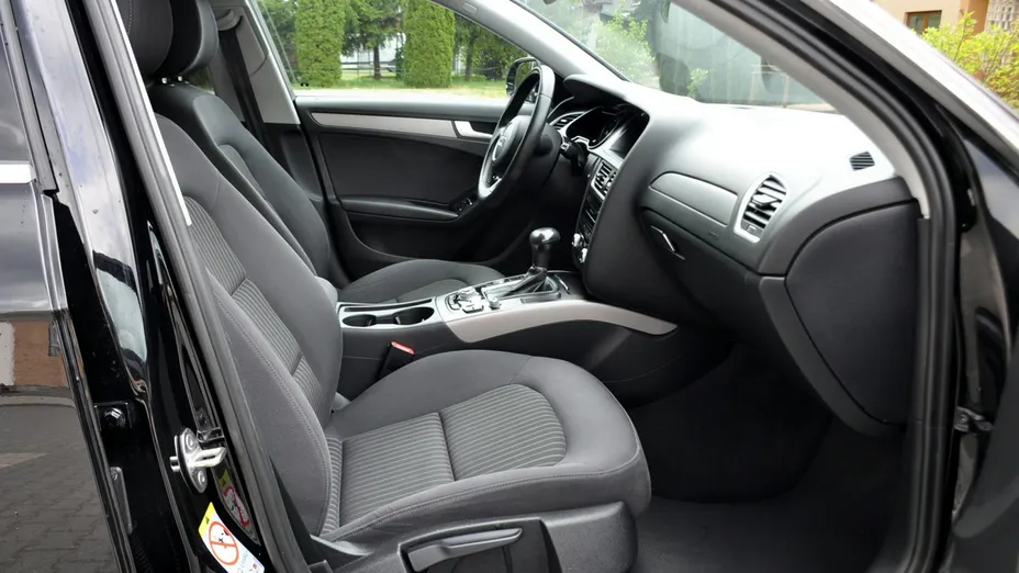 AUDI A4 -