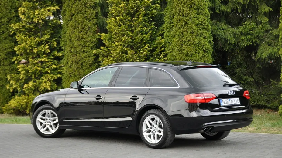 AUDI A4 -