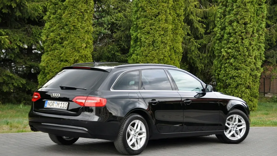AUDI A4 -