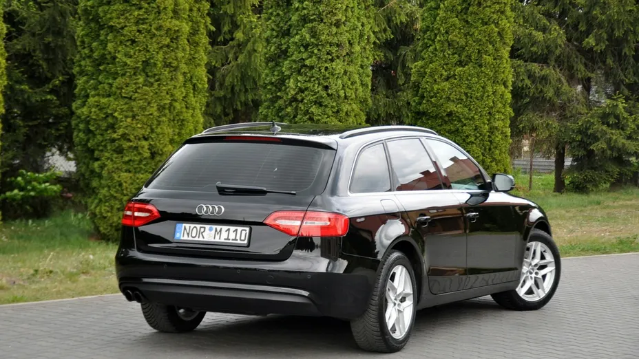 AUDI A4 -