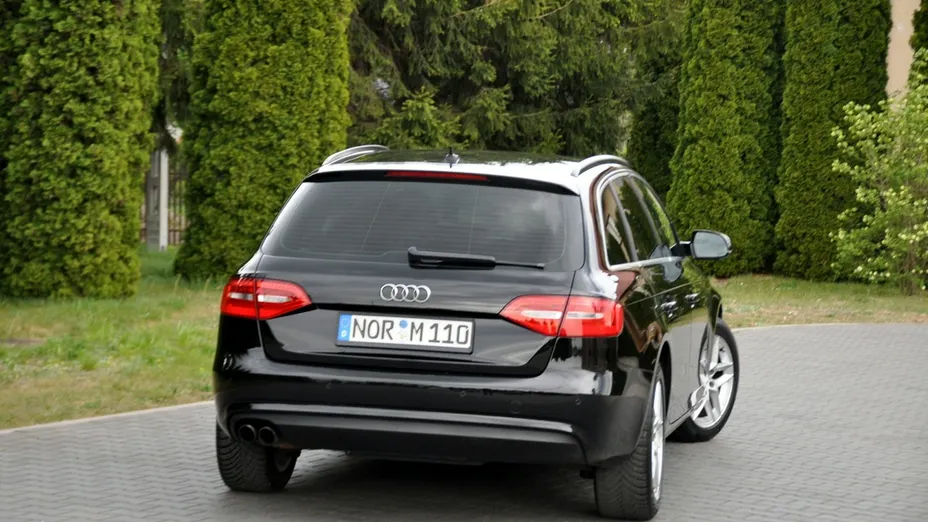 AUDI A4 -
