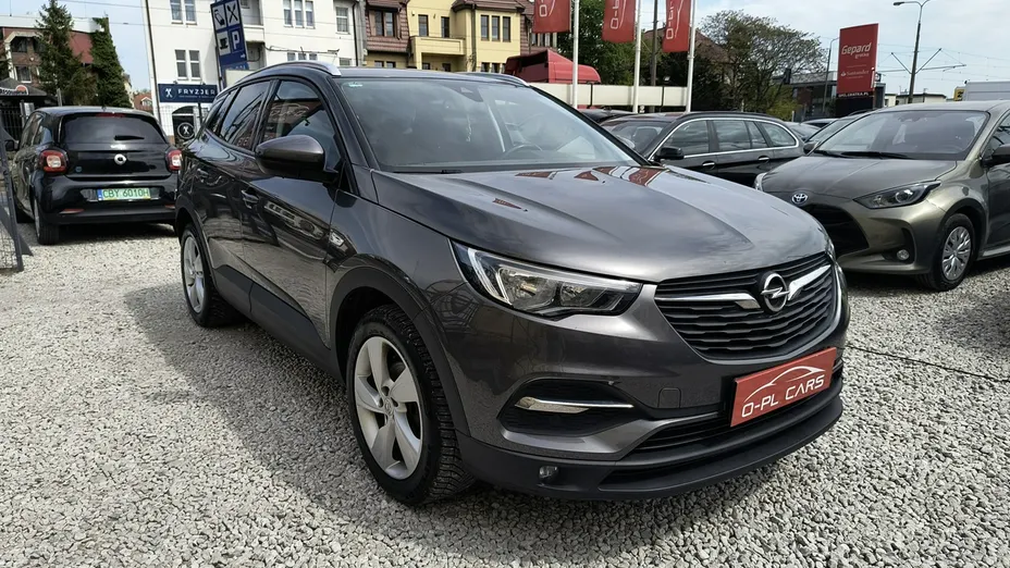 OPEL Grandland X -