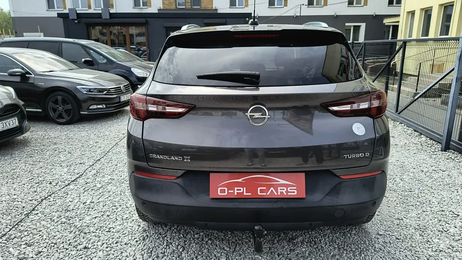 OPEL Grandland X -