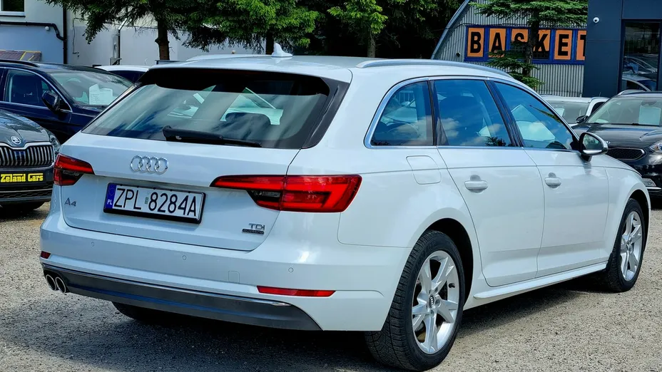 AUDI A4 Avant -