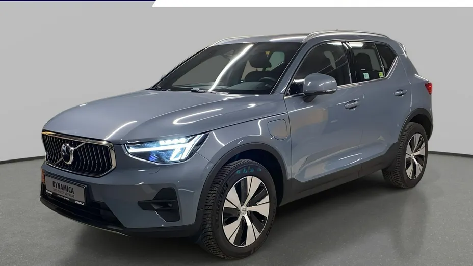 VOLVO XC40 -