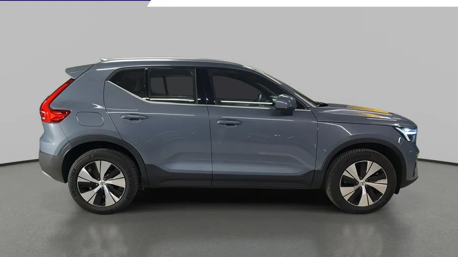 VOLVO XC40 -