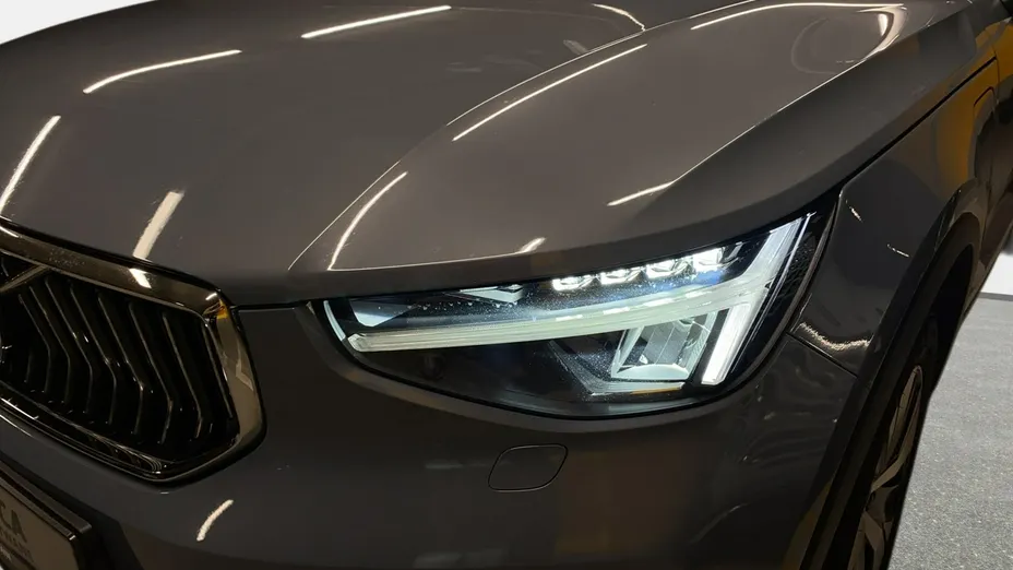 VOLVO XC40 -