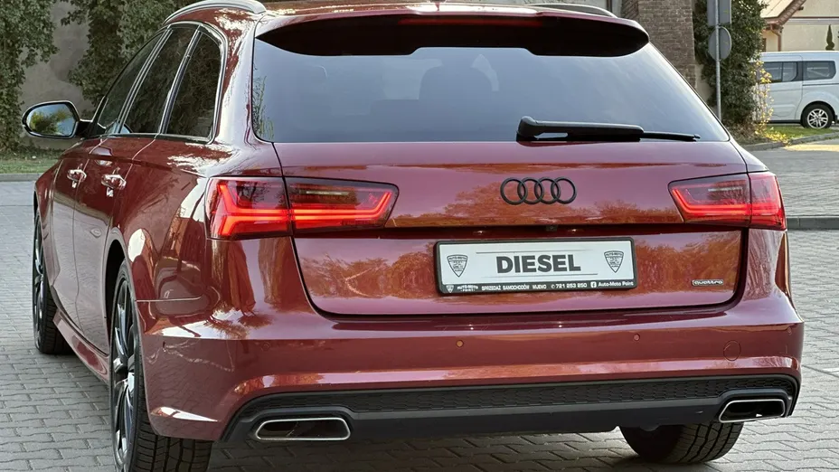 AUDI A6 -