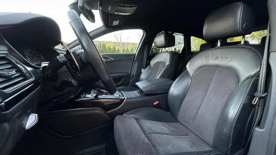 AUDI A6 -