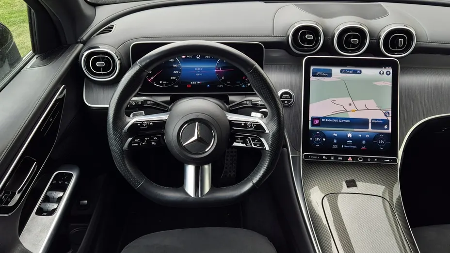 MERCEDES-BENZ GLC -