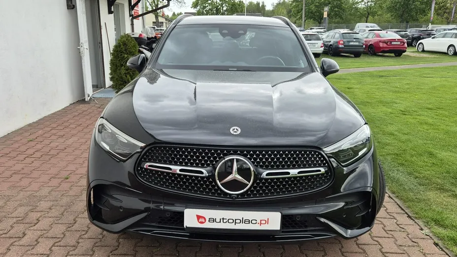 MERCEDES-BENZ GLC -