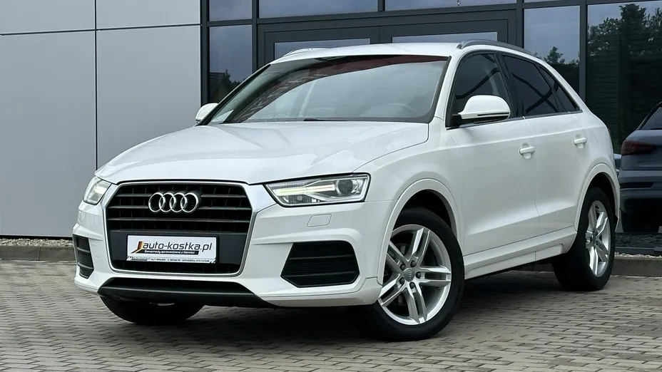 AUDI Q3 -