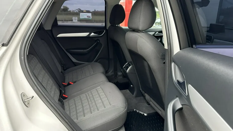 AUDI Q3 -