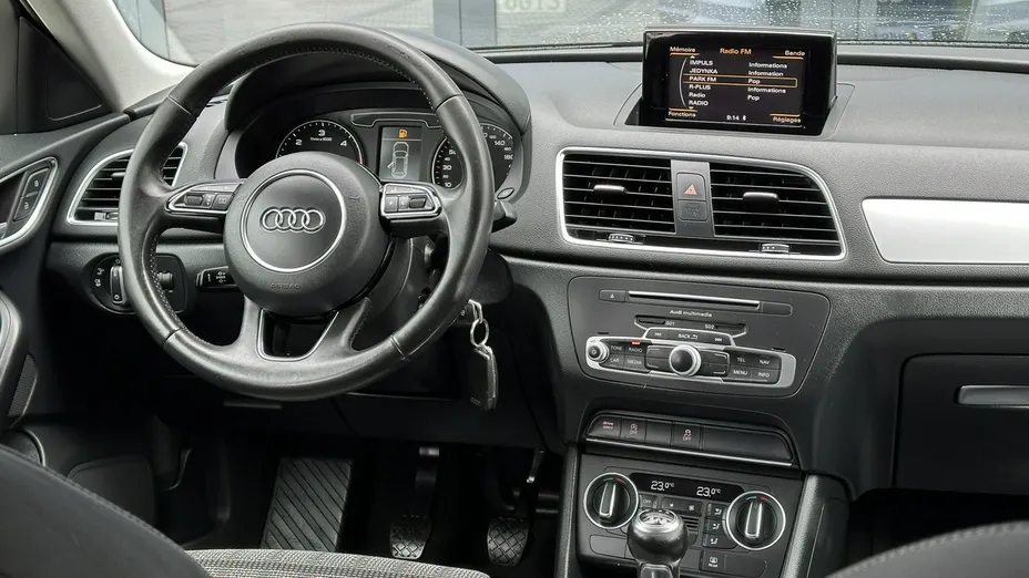 AUDI Q3 -