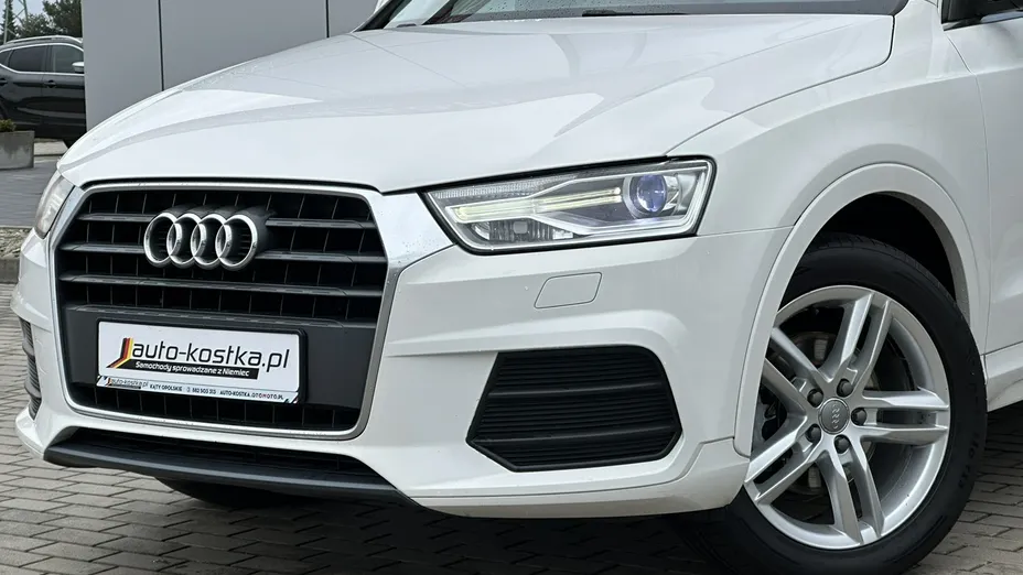 AUDI Q3 -