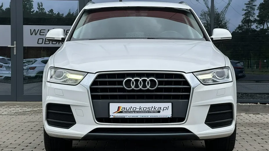 AUDI Q3 -