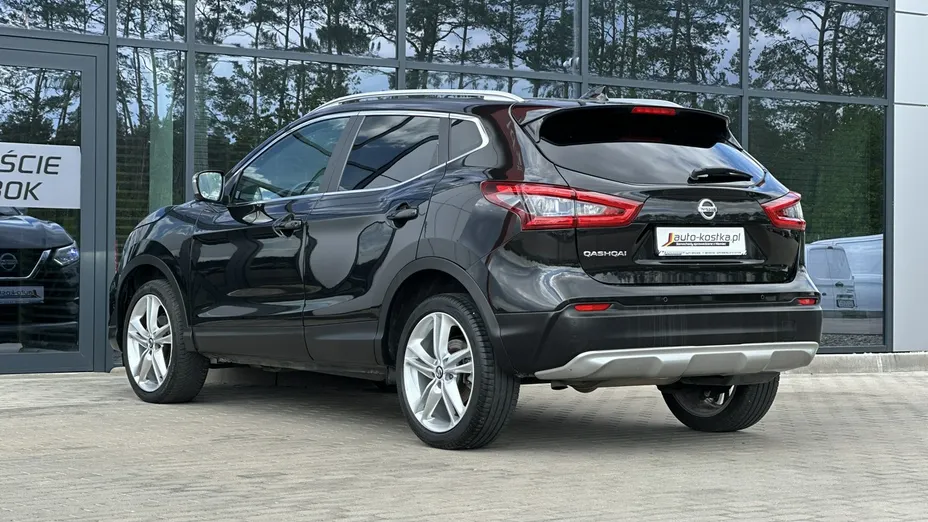 NISSAN Qashqai -