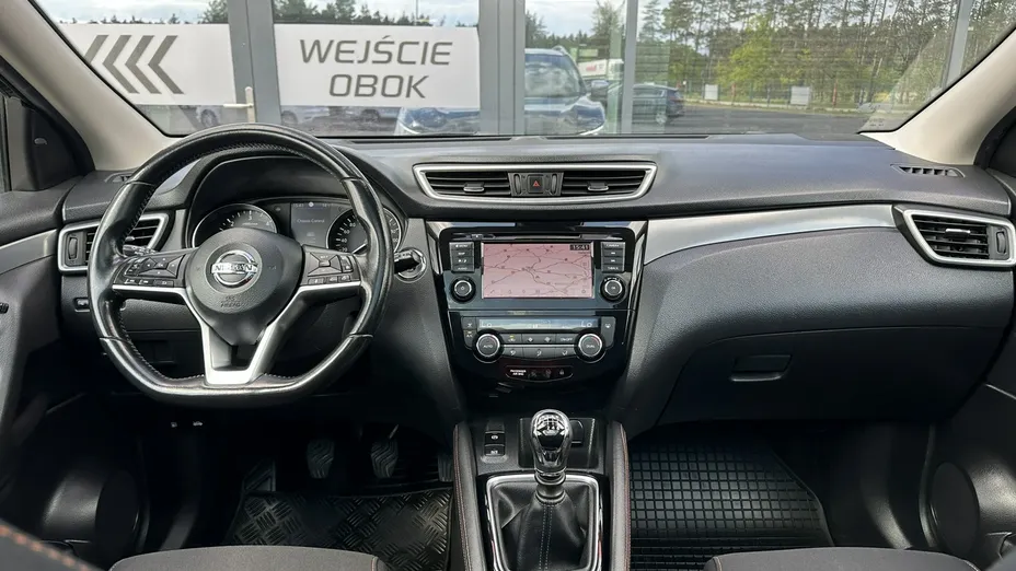 NISSAN Qashqai -