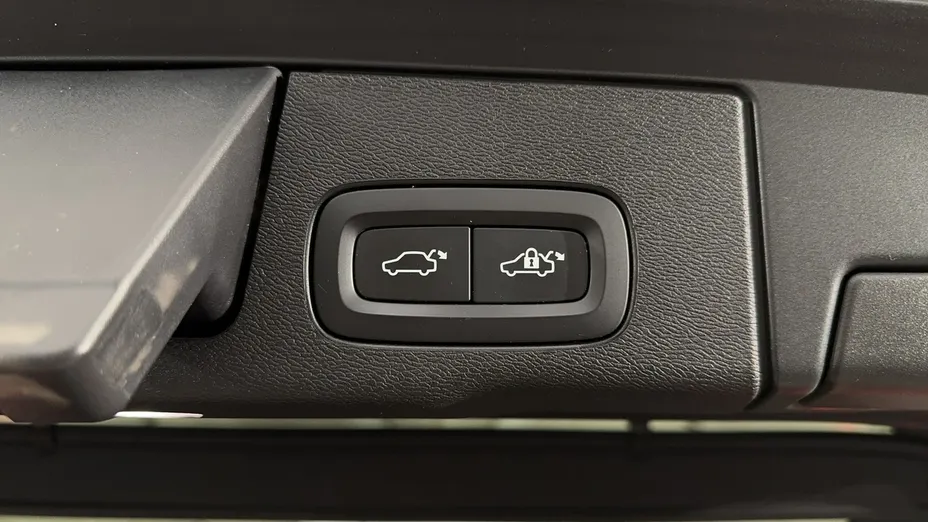 VOLVO XC60 -