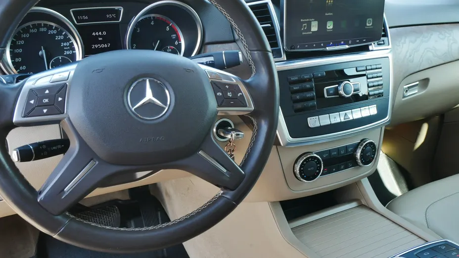 MERCEDES-BENZ ML -