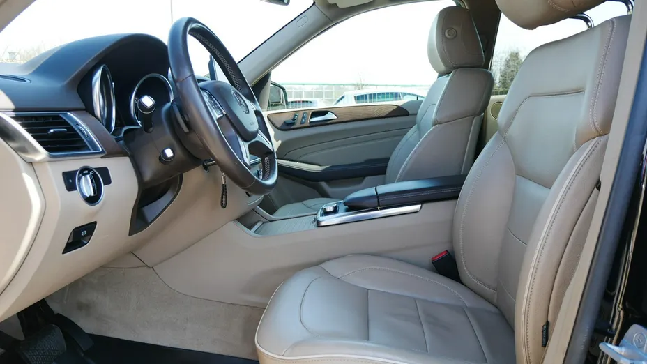 MERCEDES-BENZ ML -