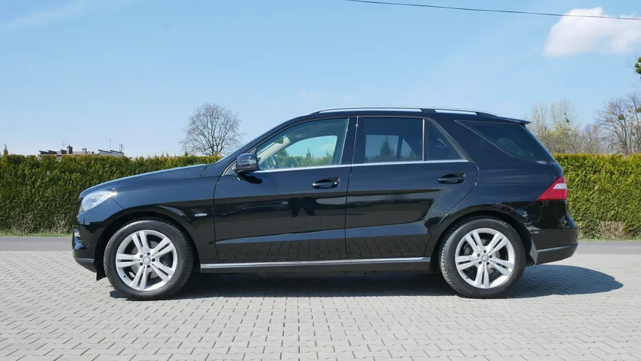 MERCEDES-BENZ ML -