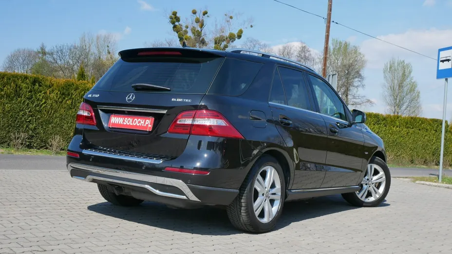 MERCEDES-BENZ ML -