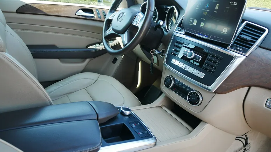 MERCEDES-BENZ ML -