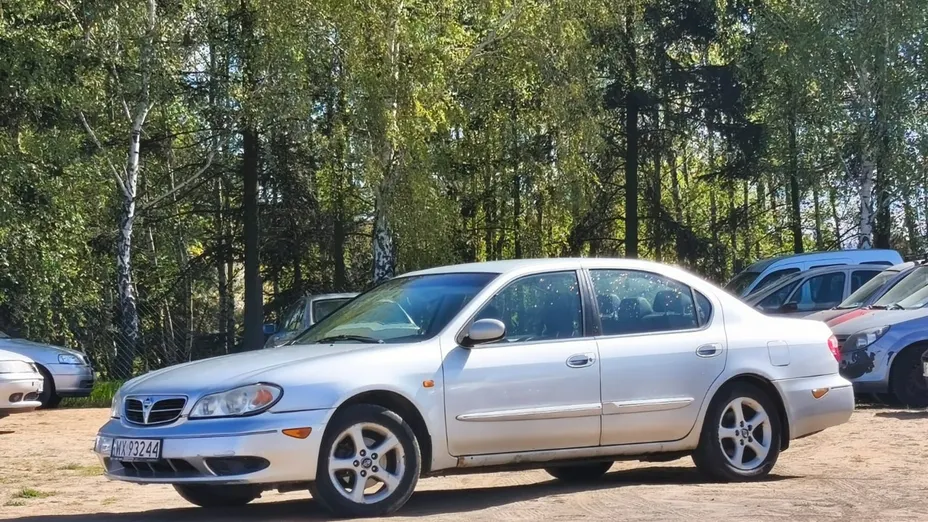 NISSAN Maxima -