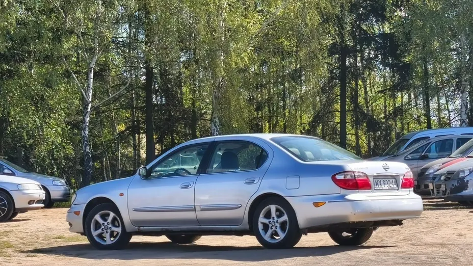 NISSAN Maxima -
