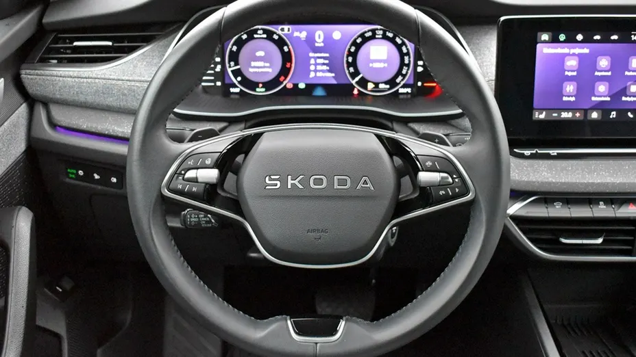 SKODA Octavia -