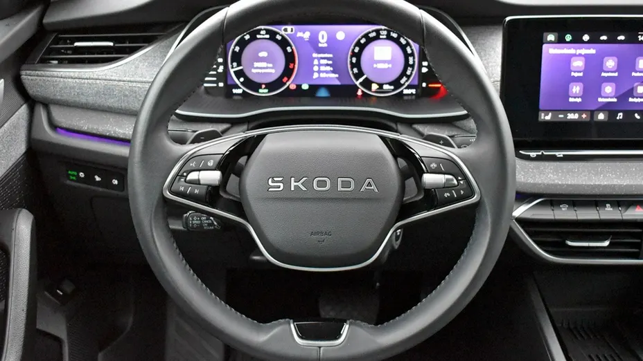 SKODA Octavia -